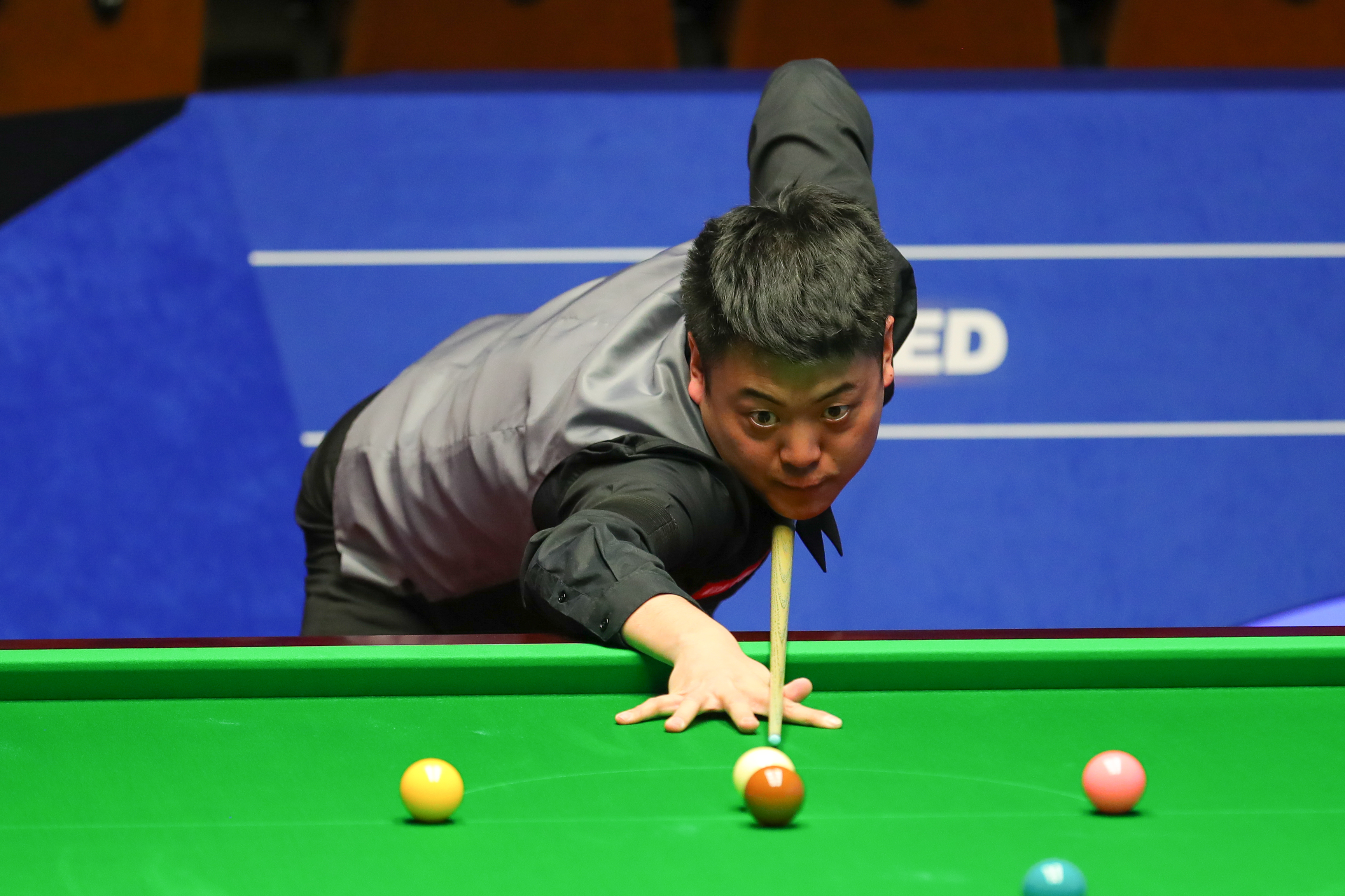 斯诺克——世锦赛:梁文博首轮出局