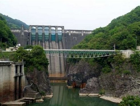 淘金大桥没有一个桥墩,却能屹立三十年不倒,它是如何做到的