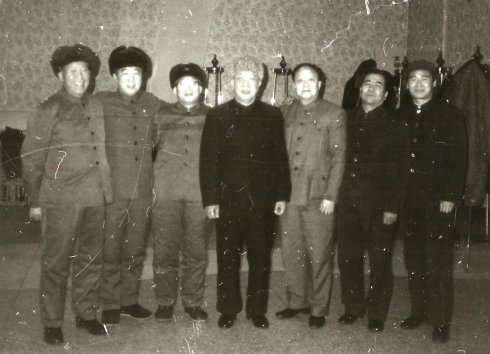 他获得少将军衔,8位将军联名申请他该为中将,无意名利享年90岁