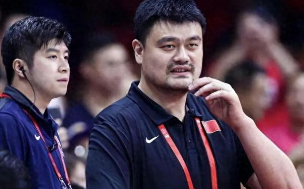 杨鸣火速就业,驰援中国男篮?姚明摊牌了