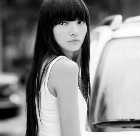 春晓:凭《奋斗》走红,和彭坦闪婚,结婚13年零绯闻