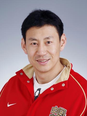 刘玉栋和李楠军衔是大校,为什么王治郅只是中校?难以置信