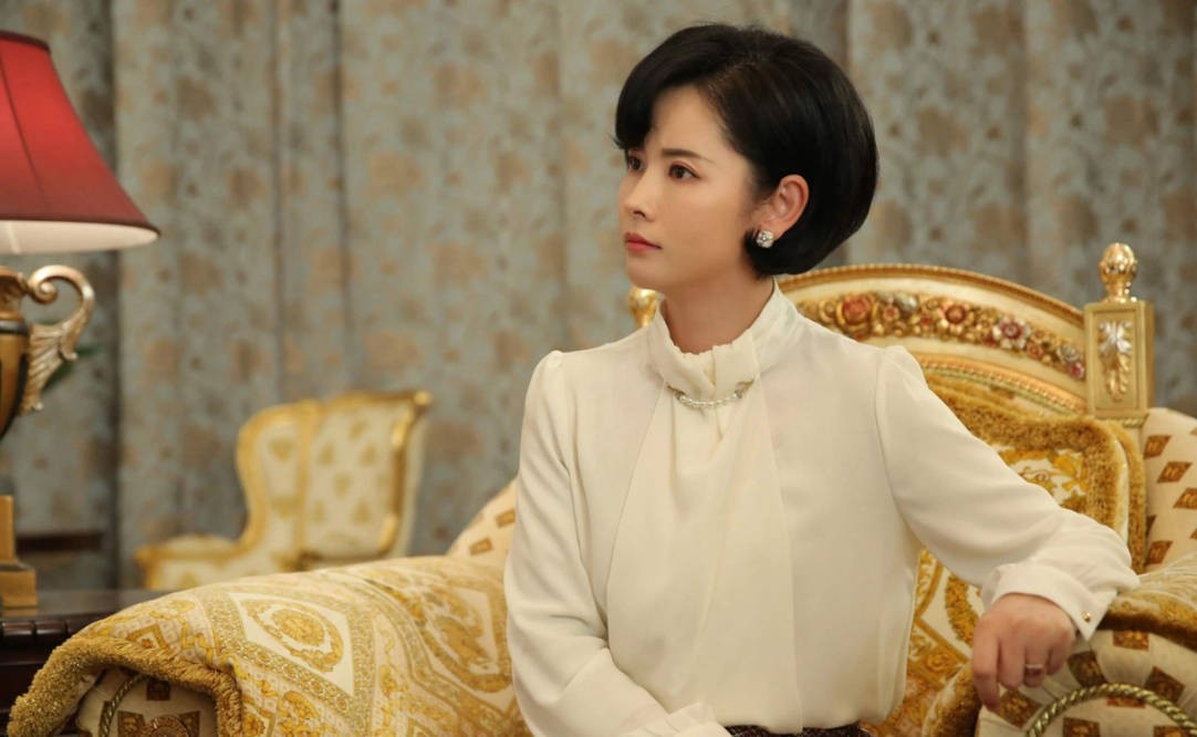 演员杨明娜:22岁走红,41岁结婚生子,44岁和前夫田亮对簿公堂