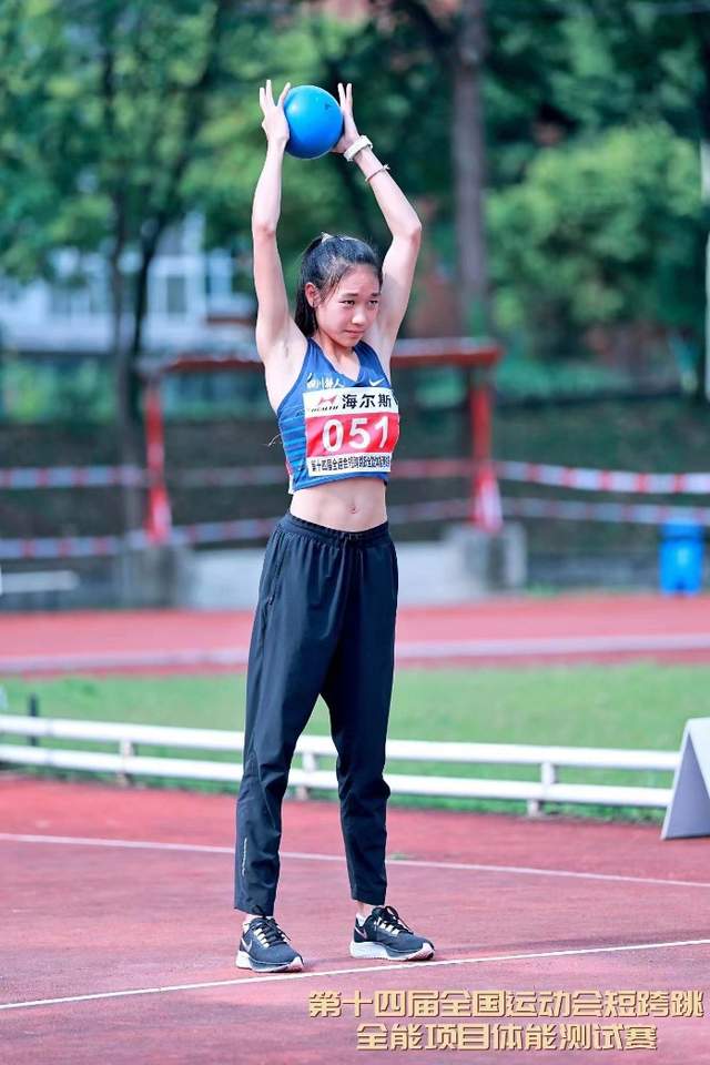 锦观运动潮④|刘英兰:"天才少女"背后是汗水铺就的成长路