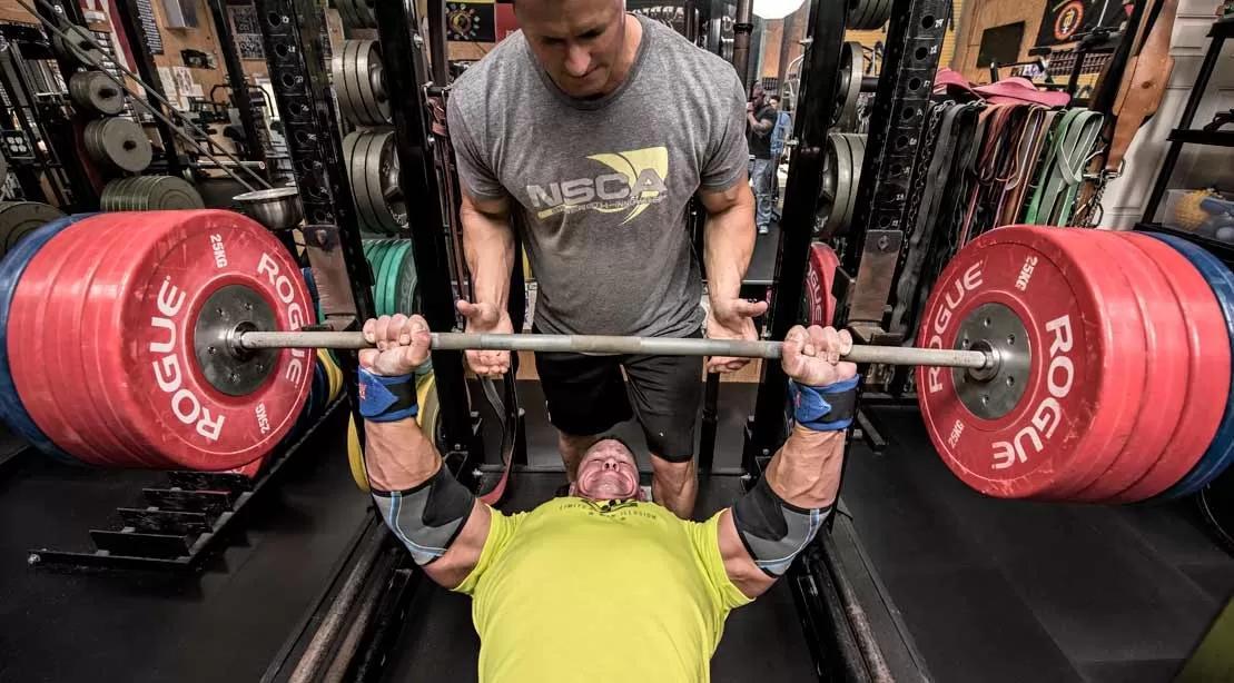 胸肌发达没有线条感,练胸的时候找不到发力感?这6个细节要注意