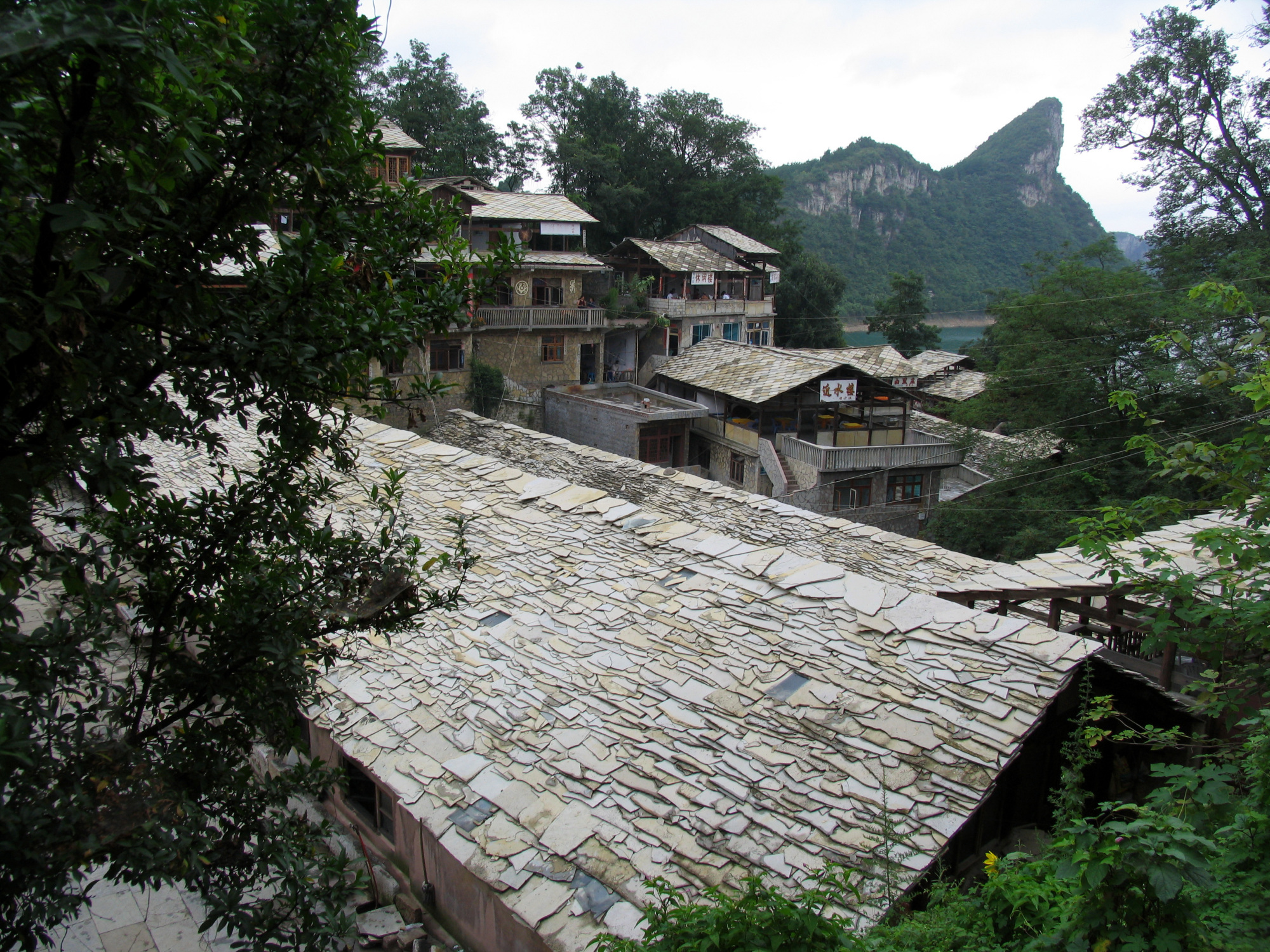 探访贵州镇山村