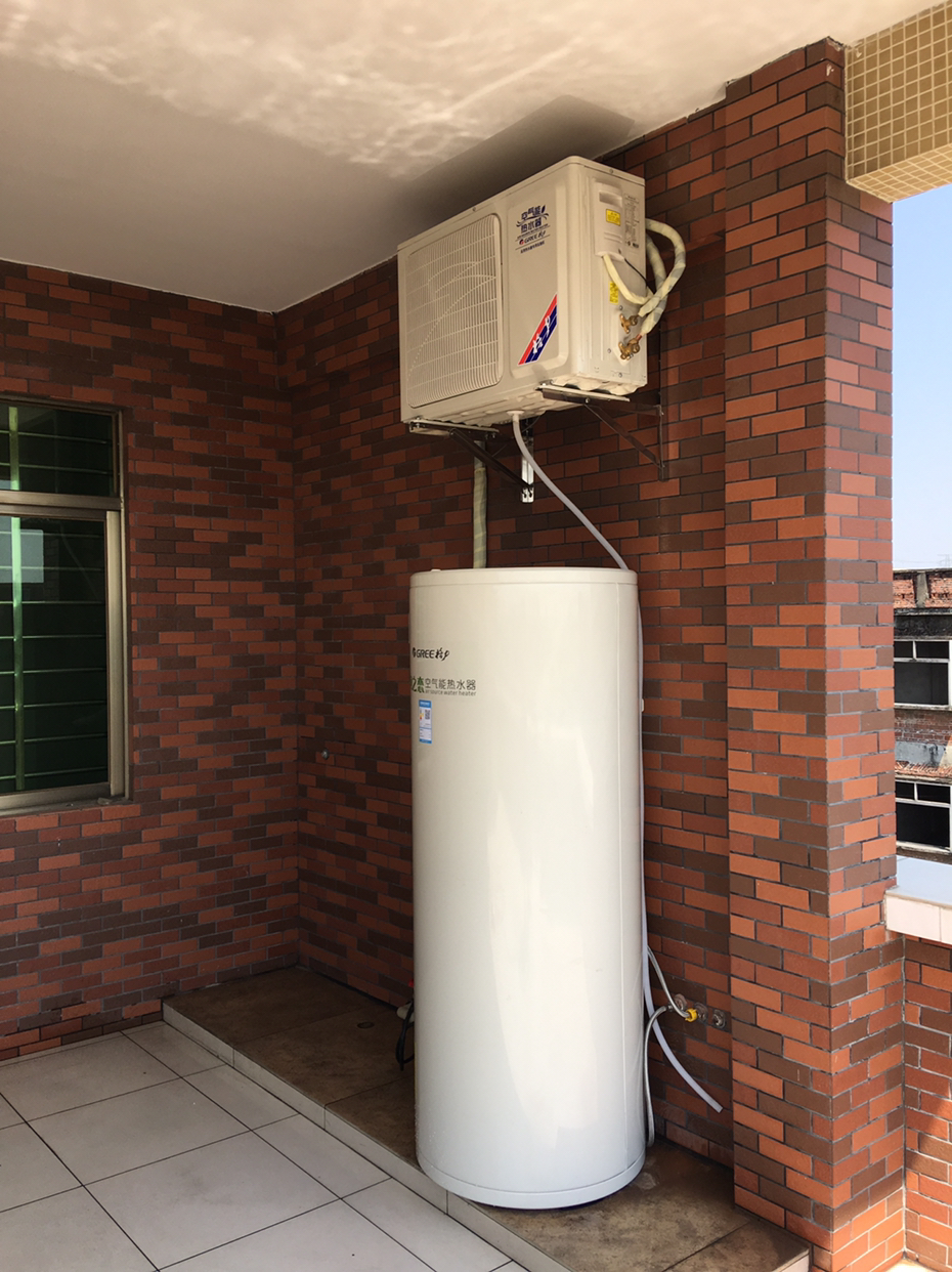 空气能热水器 vs 燃气热水器哪个更适合家用?