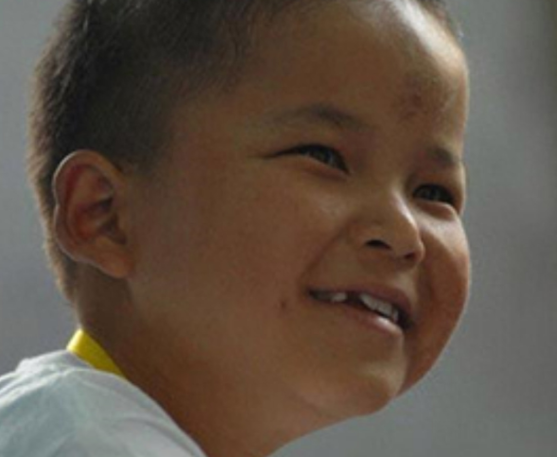 汶川地震9岁救人英雄林浩，当年扬言要考清华，12年过去怎样了？_同学_灾难_废墟
