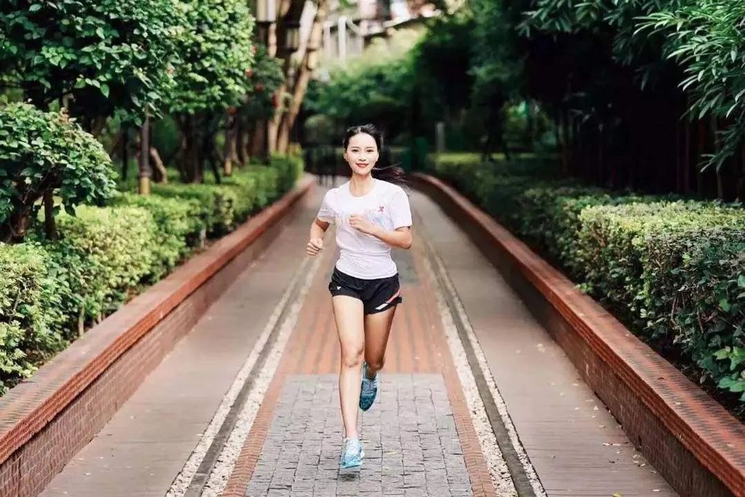 跑步让美女变"美"的原因……其实很简单!