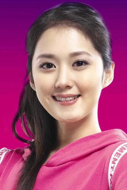 董洁梅婷同款造型,差距一目了然!5位方脸,肉脸抗老女星