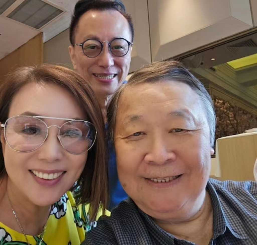 近年大幅减产!75岁港星秦煌近况曝光,身形明显消瘦曾重达280磅