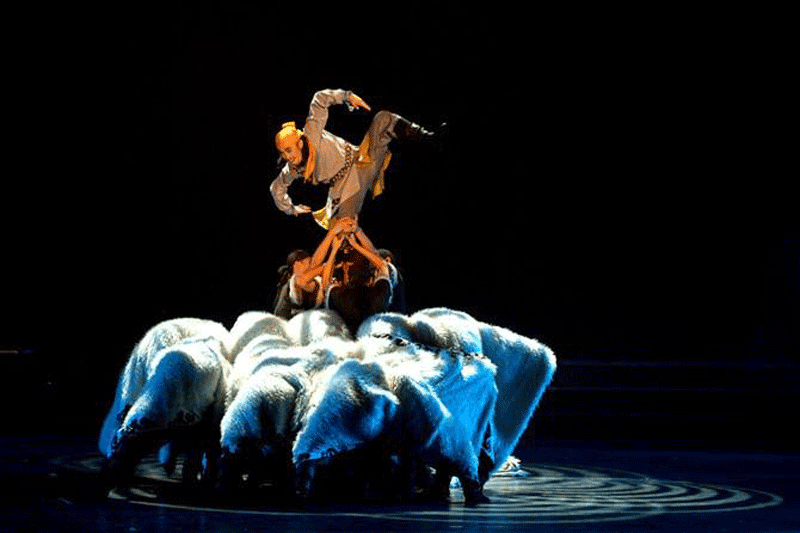 「草原文脉颂中华」李德戈景:鸿雁展翅向远方