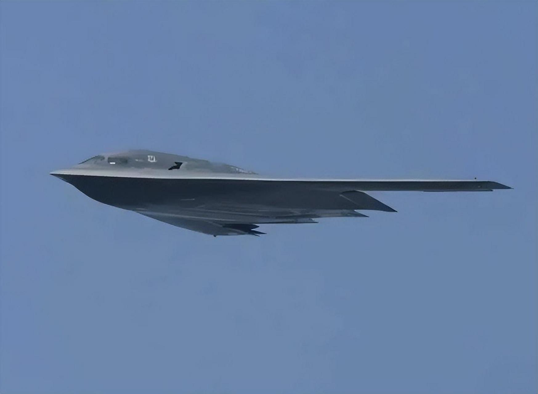 如果我们得到一架美国b2轰炸机,能不能仿制出来?