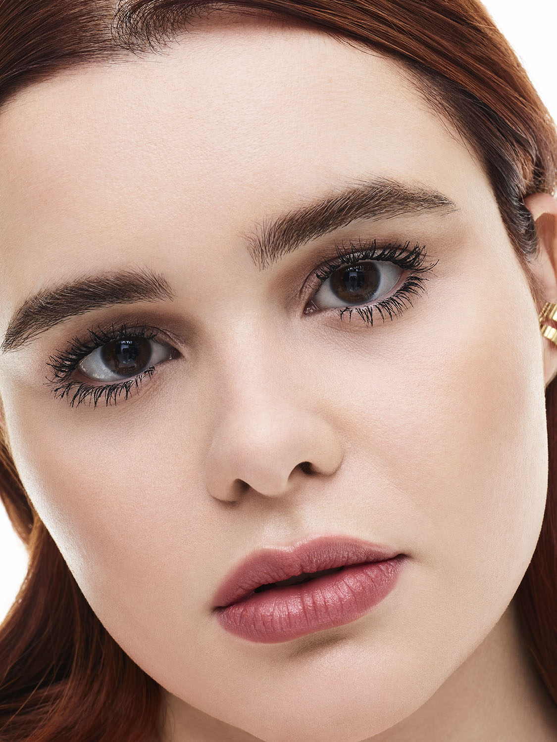 ysl beauty 任命 barbie ferreira 为美国品牌大使