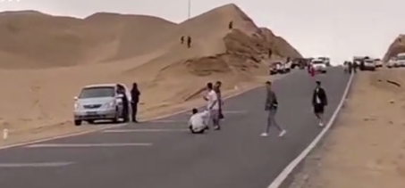 推荐|青海网红公路因拍照发生8起交通事故，白岩松：别把“网红”变“血红”