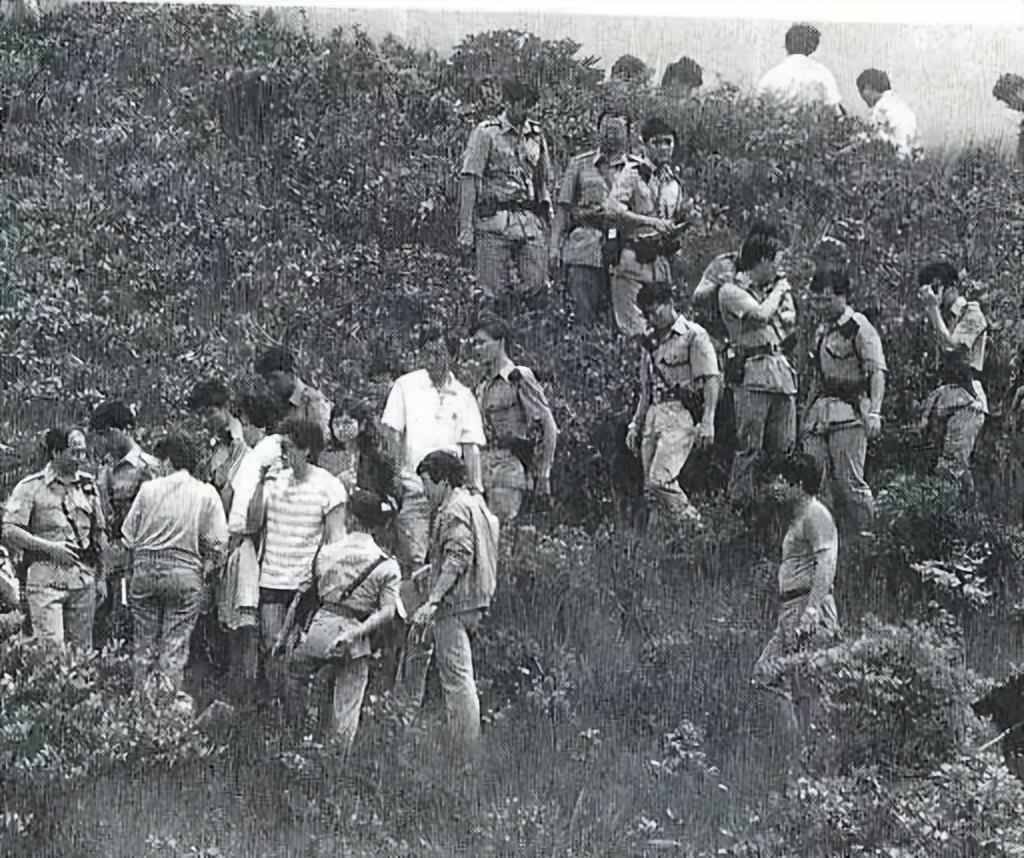 回顾:16岁女孩被侵害,男友被5名男子折磨6小时,宝马山双尸案