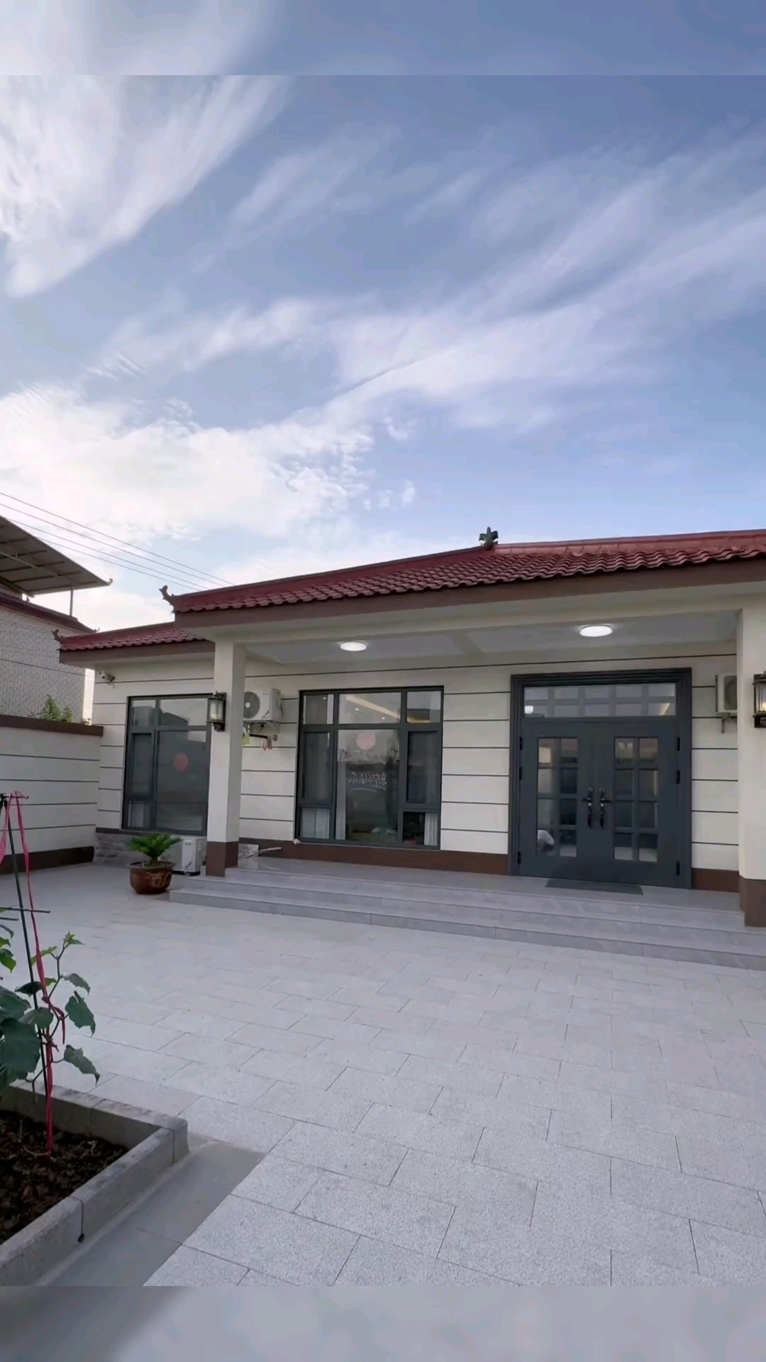 花15万把农村平房改成这样,看完才懂:为啥现在都回村盖房了