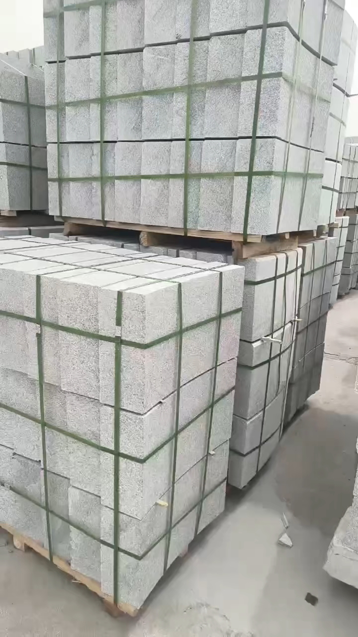 探索绿色城市的秘密：章丘透水砖引领城市革命