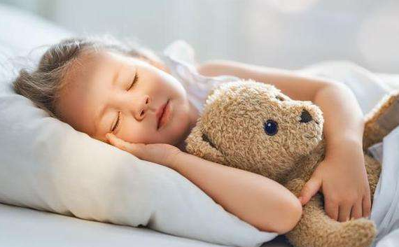 儿童睡眠时间表出炉,很多孩子睡眠世界不合理,家长还蒙在鼓里