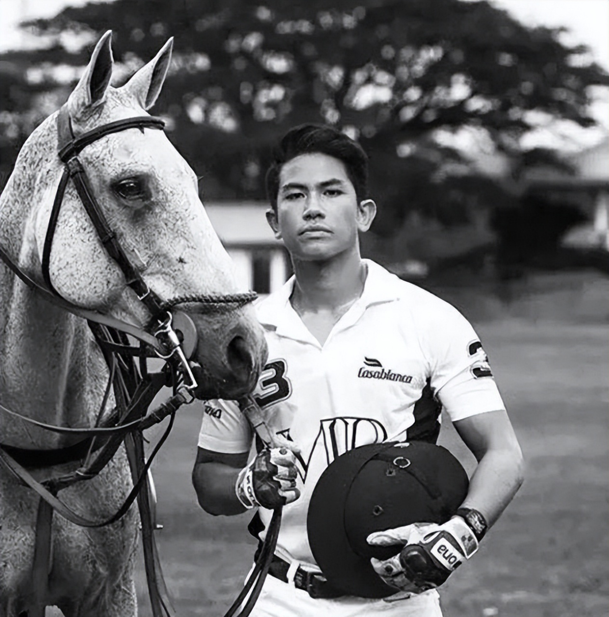 文莱马丁王子:颜值与身材俱佳,坐拥百万女粉,准王妃是豪门千金