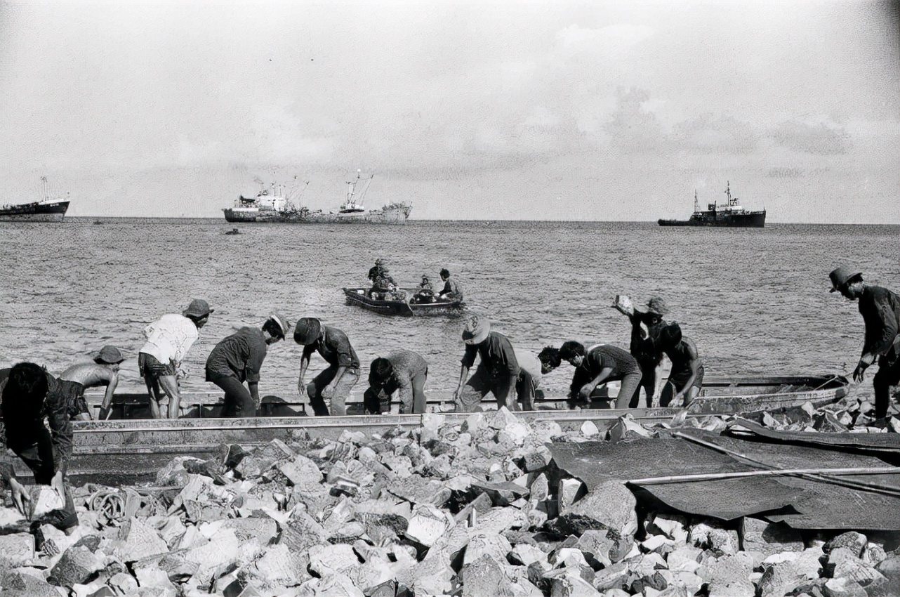 1992南沙海战图片
