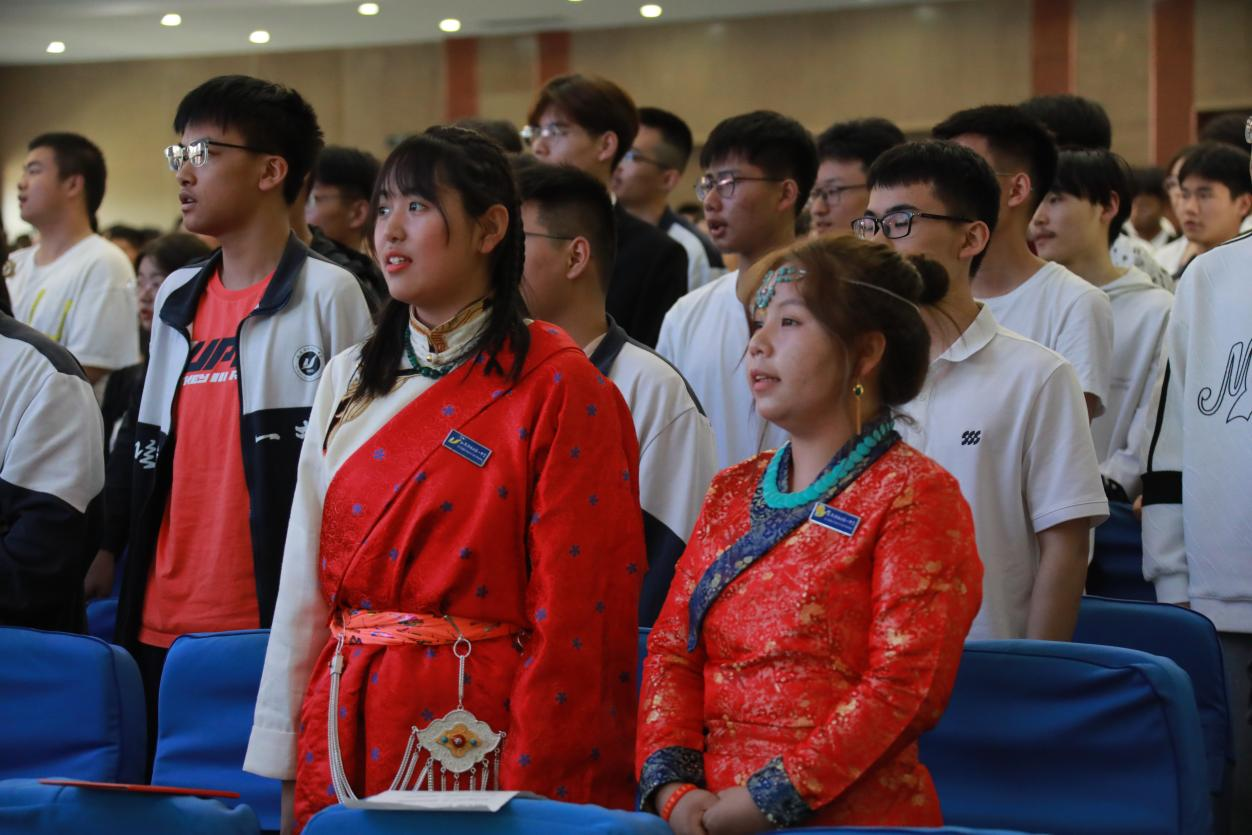 青春逐梦,壮歌远行——临沂一中南校区2020级举行毕业典礼