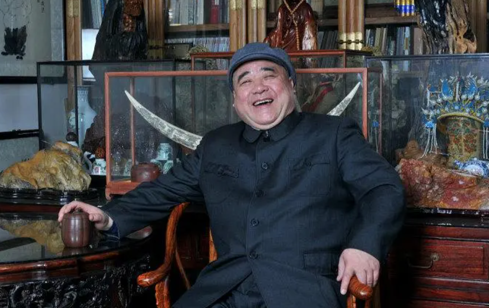 "六必治"李嘉存:拜师高英培,因保姆血亏300万,如今怎么样了