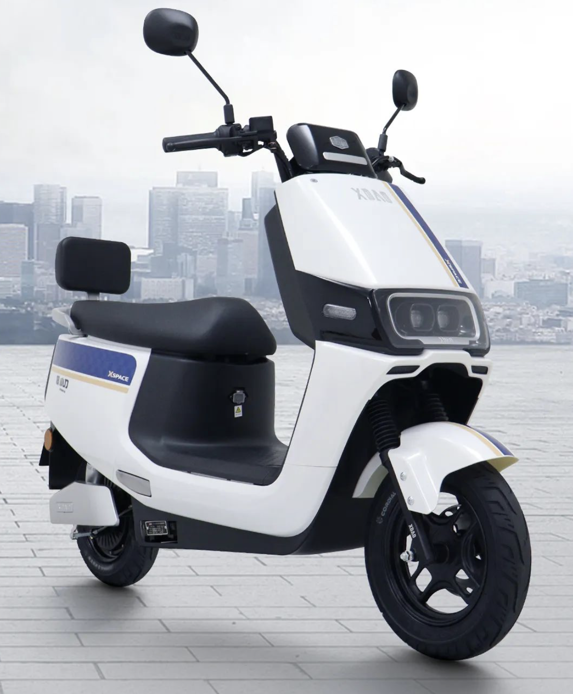 小刀推出大功率电摩n16采用磁流定向技术最大续航达300里