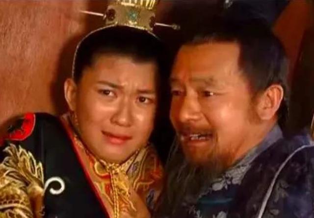身为傀儡的小明王韩林儿,为什么不主动禅让,非要朱元璋动手
