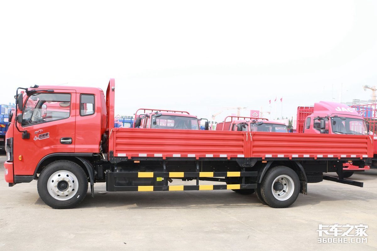 不大不小用着正好,东风多利卡d8是大黄牌轻卡的首选