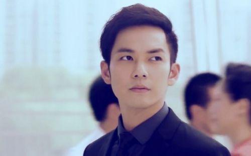 曾在《流星花园》中跑龙套,如今火过f4,46岁仍然演偶像剧男主