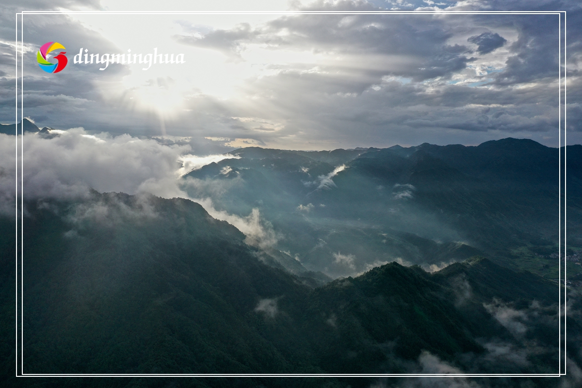 航拍铅山:水墨篁村 避暑胜地