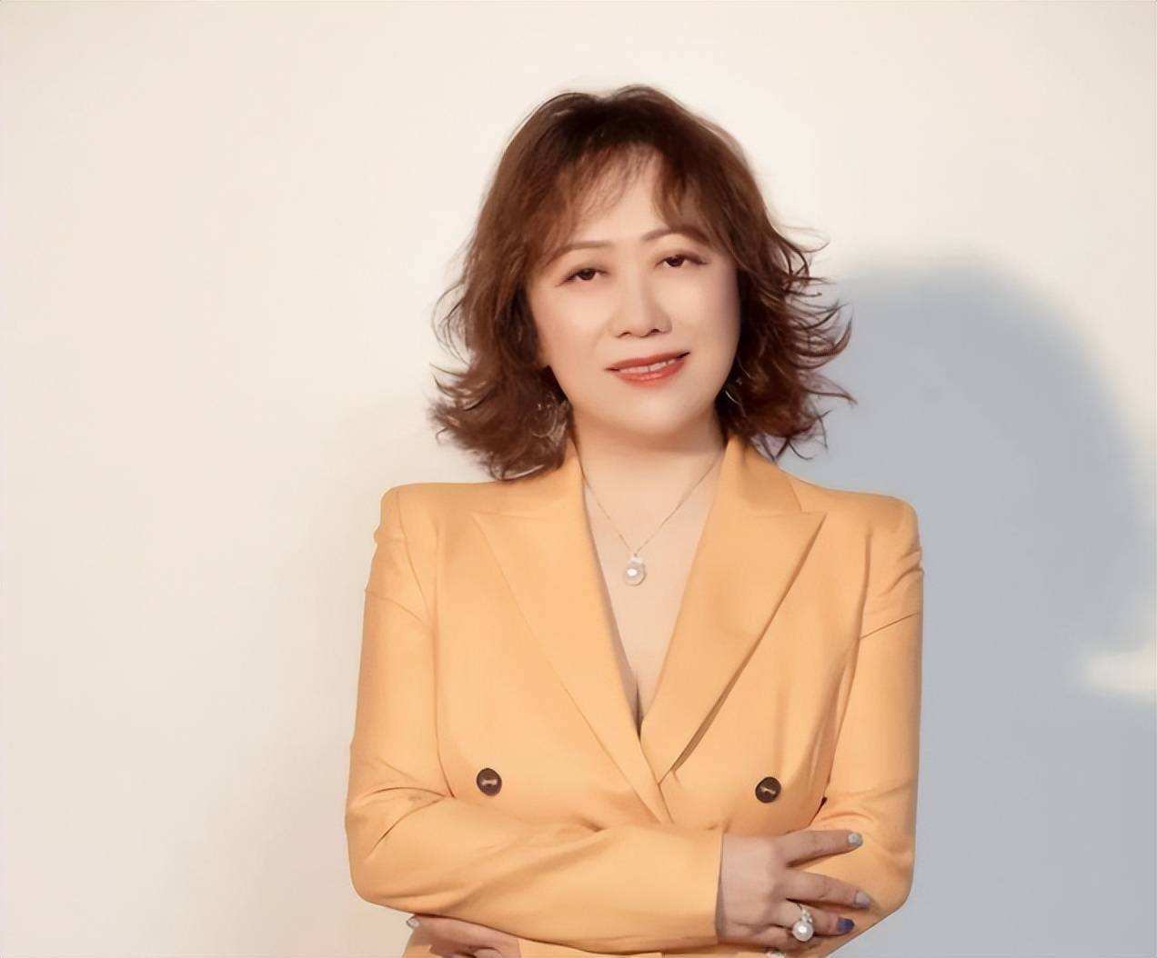 张姗姗背后boss张核子曝光,做别墅设计发家,还曾上央视访谈