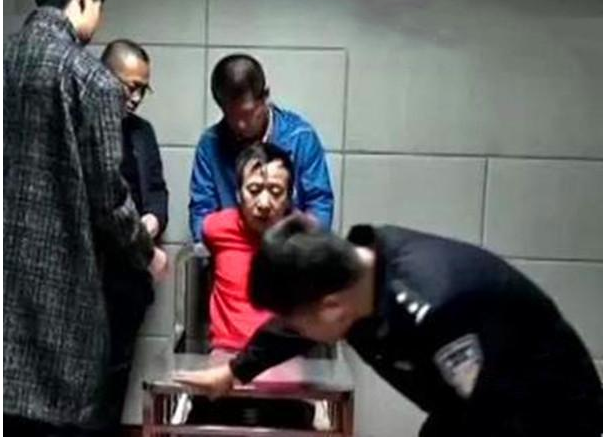 延吉杀人魔金春日落网记:老实人报复社会杀害14人,2002年被枪毙