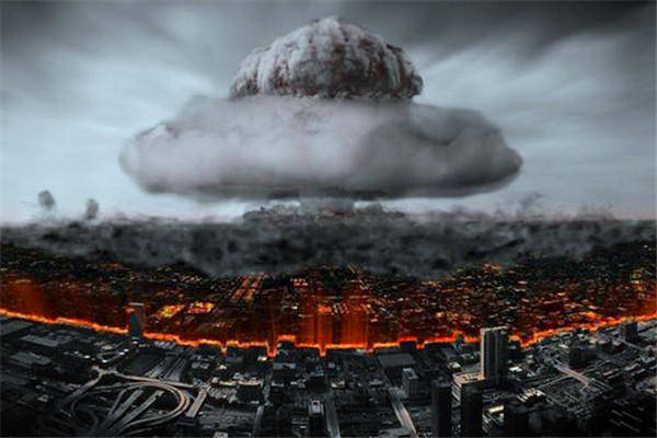 霸气!苏联用氢弹炸出一人工水库,为打消顾虑部长亲自跳入游泳