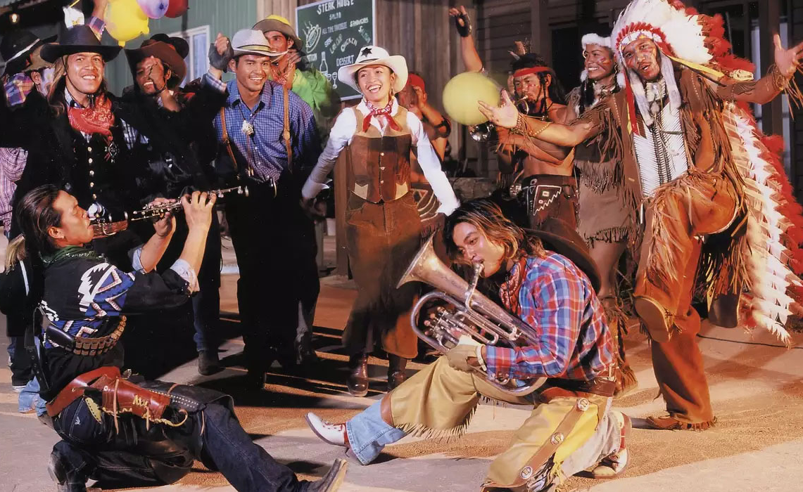 加拿大印第安人,他们的服饰是如何传承和创新的