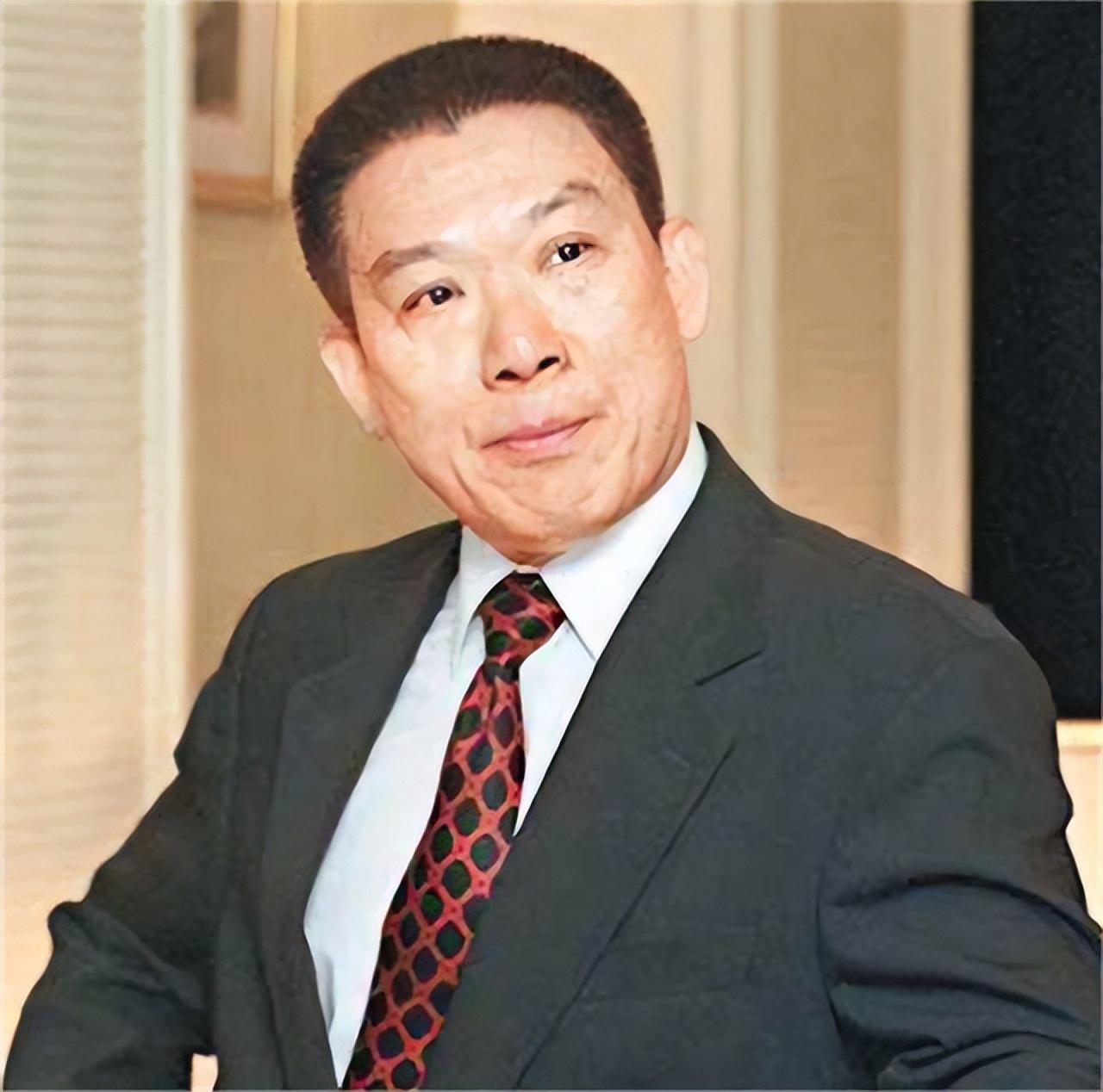 澳门女赌王司徒玉莲贫民窟长大一婚嫁富二代二婚嫁街市伟