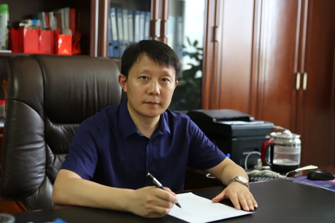 向老师致敬︱为沛县中学教师燕海军点赞!