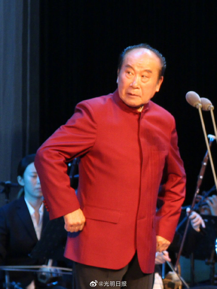 李岱江:唱戏不出汗 累死没人看