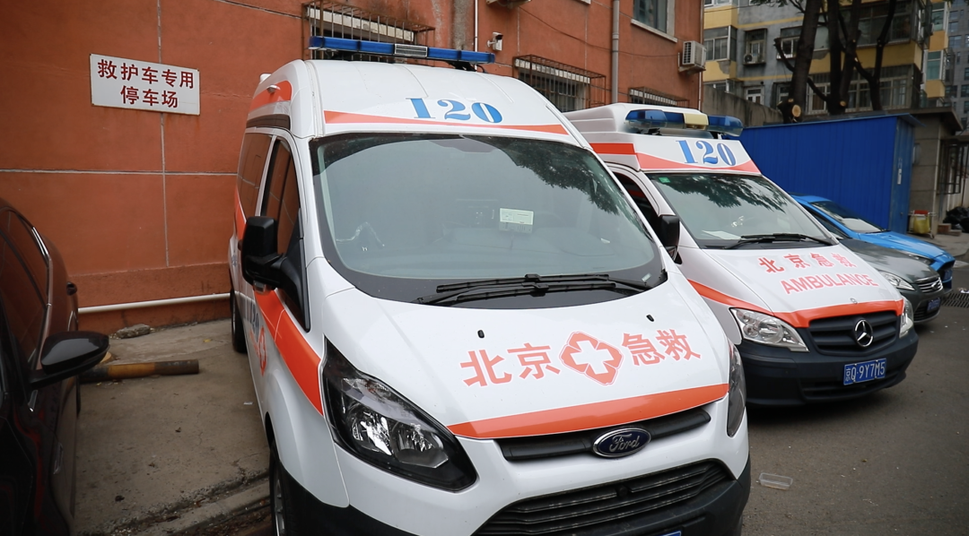 直击现场!昼夜无休,生命线上的"摆渡人"