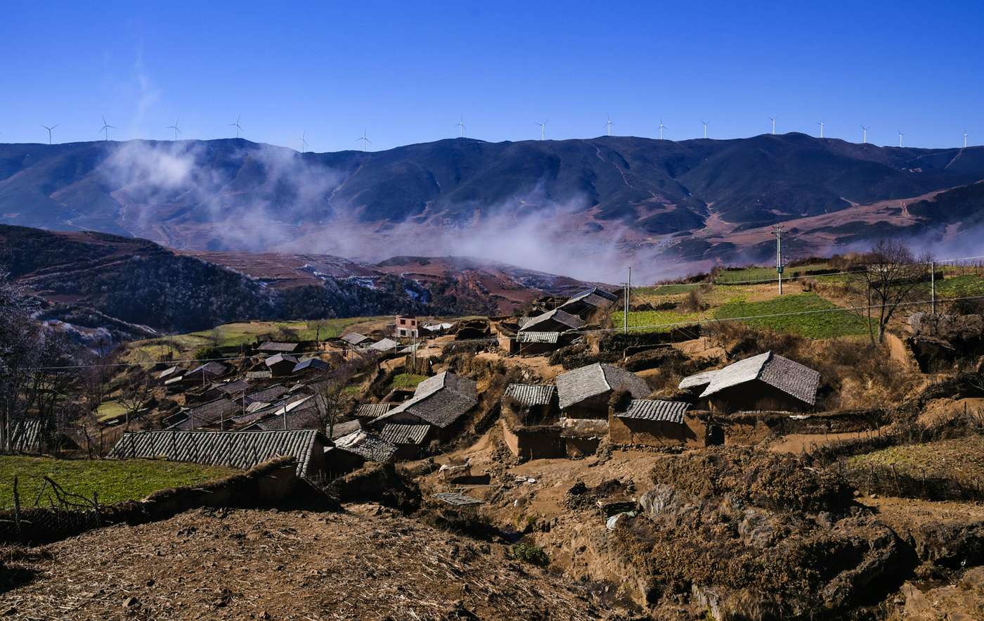 俄亚大村,木里大寺,香格里拉湖,水洛乡,大凉山等地民俗纪实