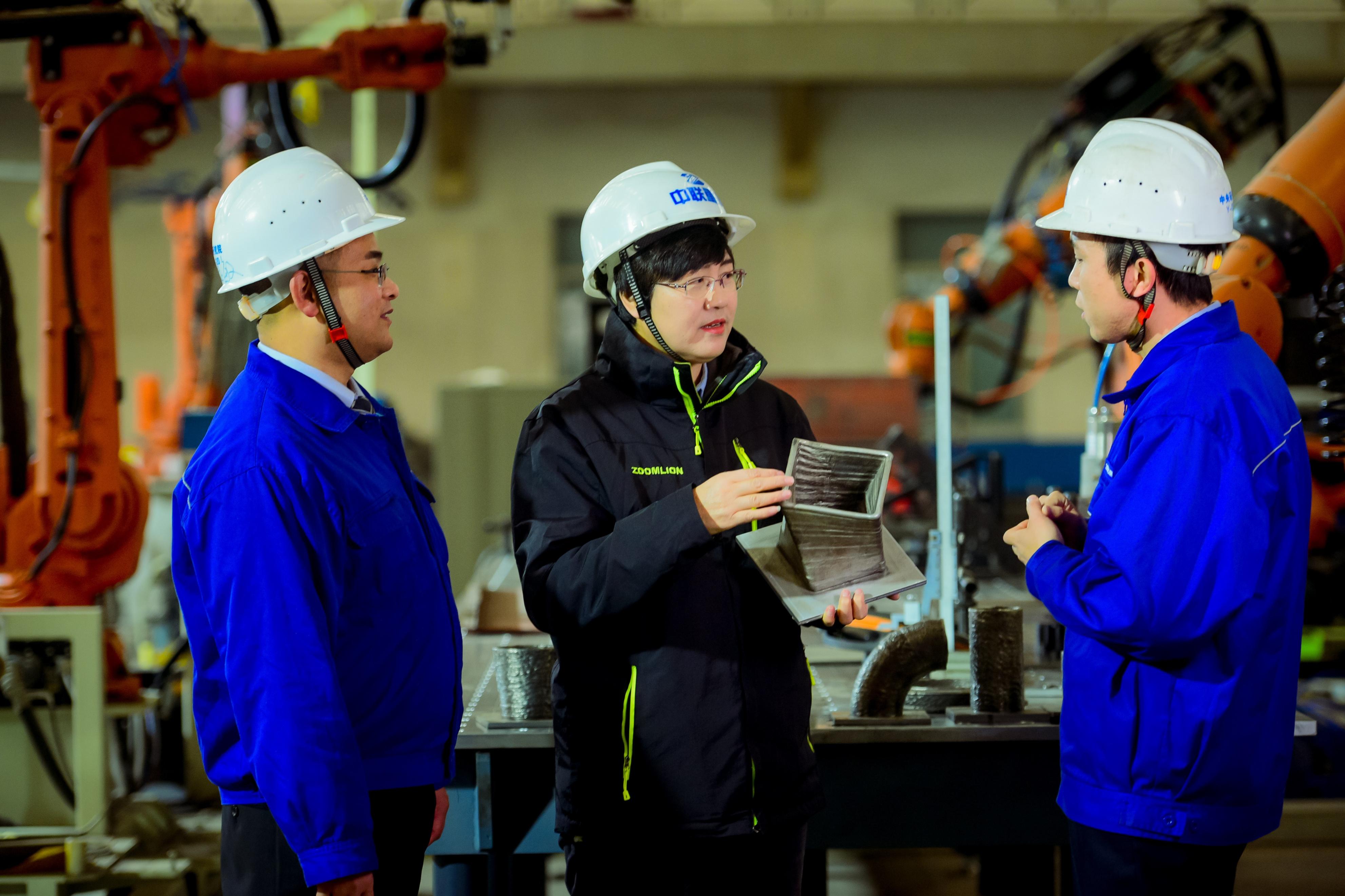 奋进卅载工程机械行业科技逐梦人中联重科总工程师付玲