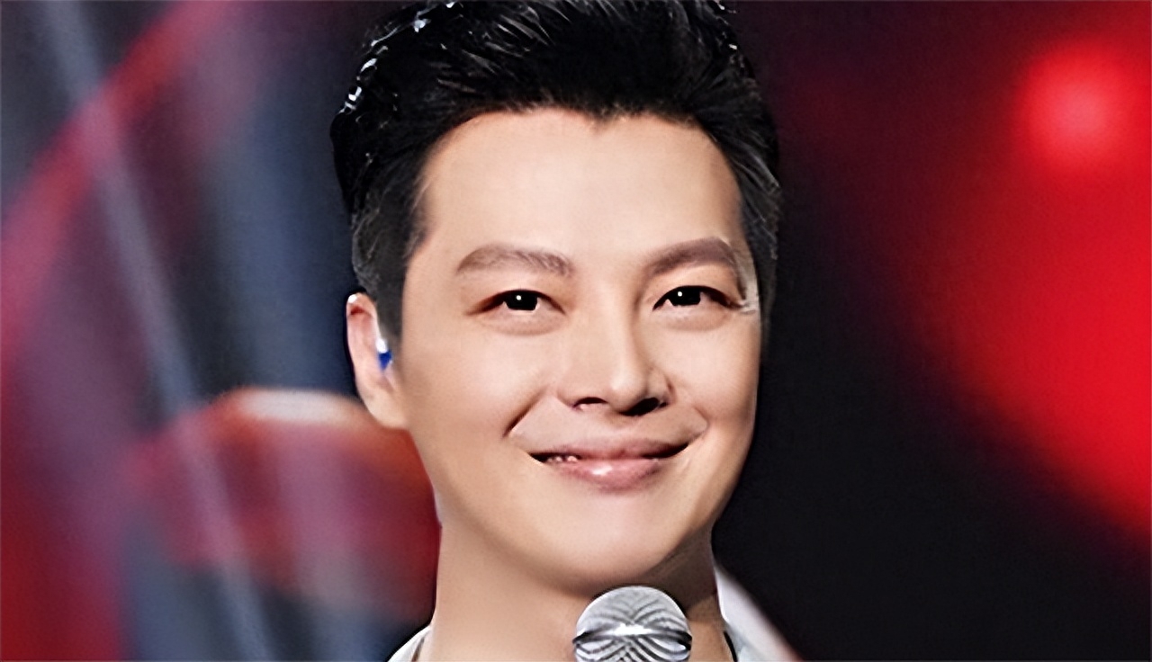 任鲁豫32岁娶身家上亿女富豪45岁再当爸被贴凤凰男标签