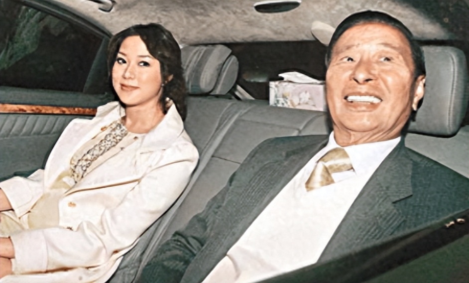 回顾千亿儿媳徐子淇8年生4孩给想挤进豪门的明星敲响了警钟