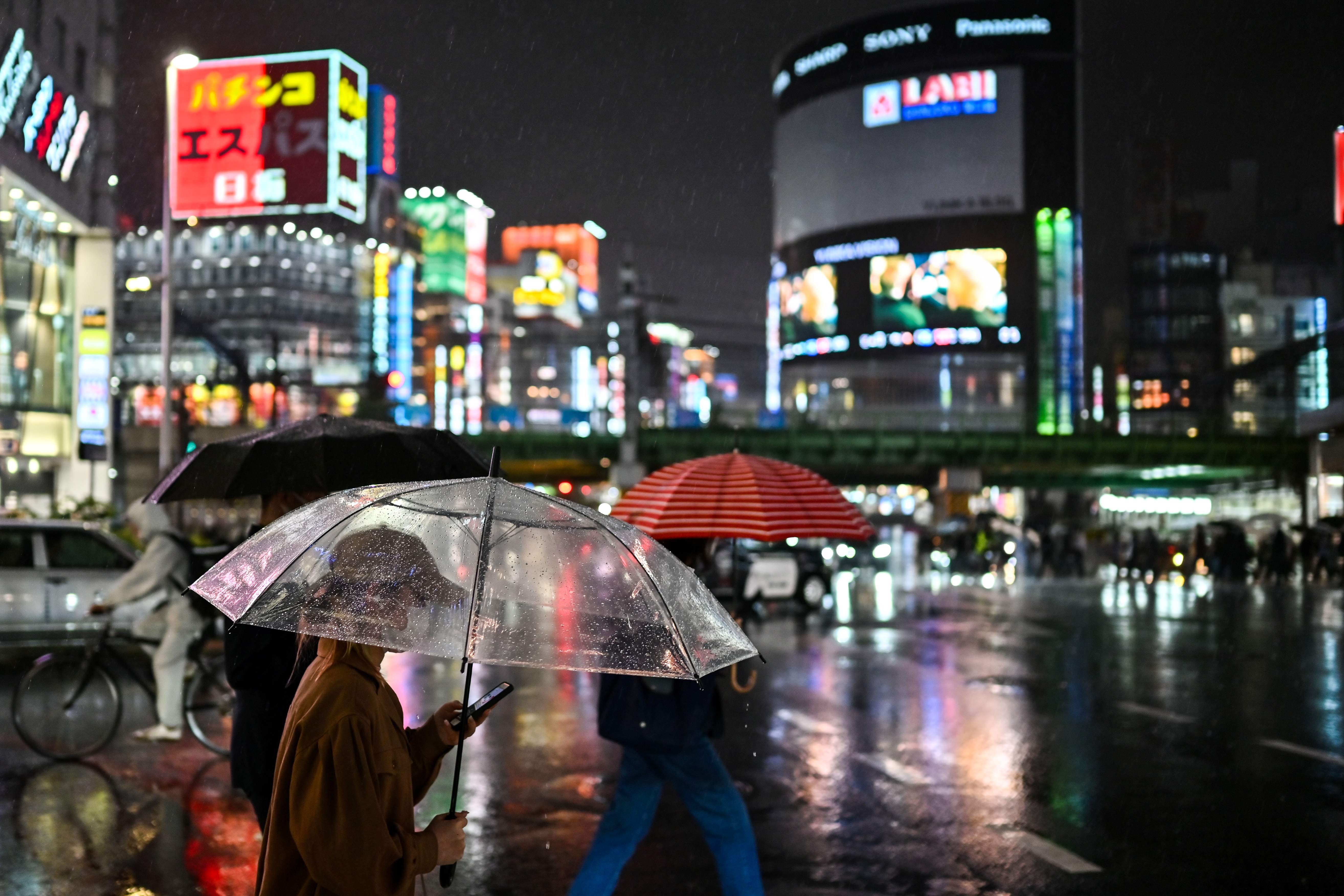 雨夜东京