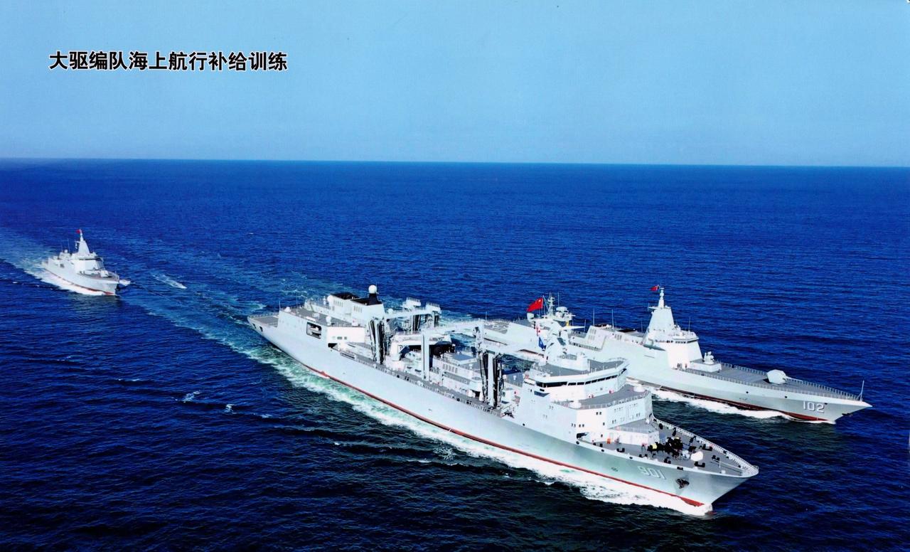055型拉萨舰一路北上,中国舰队驶入日本海域,首次远洋担当重任