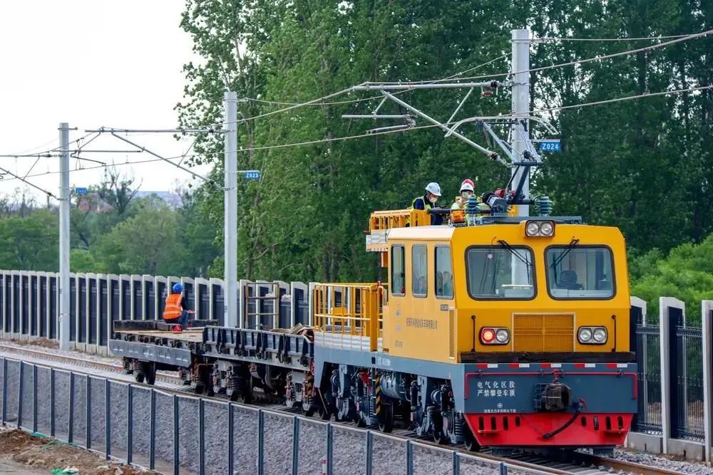 太原地铁2号线车辆段试车线完成最新一步!