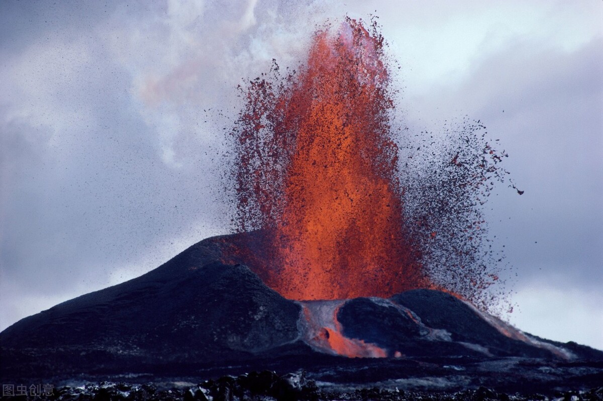 被镜头捕捉到最惊人的7个火山爆发瞬间,汤加火山喷发有多震撼?