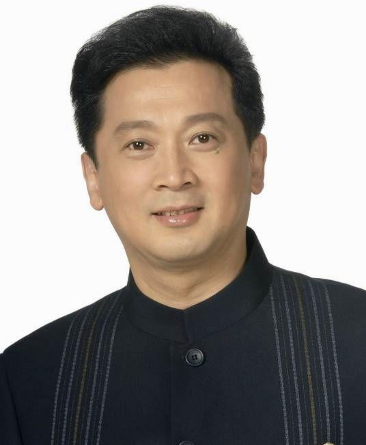 刘和刚与恩师家中聚会,65岁郁钧剑满面红光,两人举杯豪饮感情深