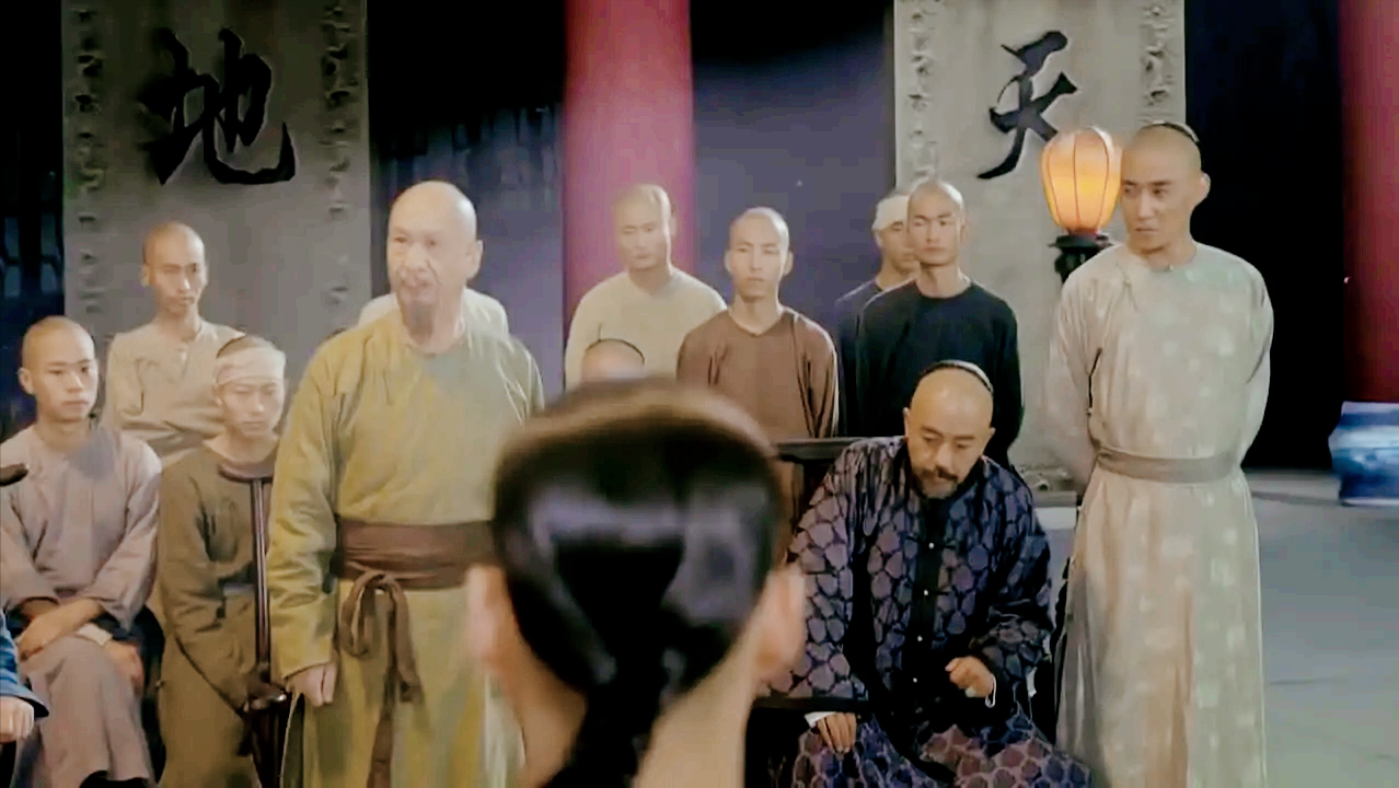 天地会并不缺人,陈近南却"特招"韦小宝做香主,背后有何玄机?